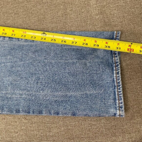 Levi's 501 Original Fit Men's 34 x 32 Mid Rise Blue Distressed Casual Pants - Picture 13 of 15